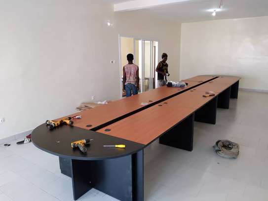 Table de réunion 8,12,16,20 et plus image 8