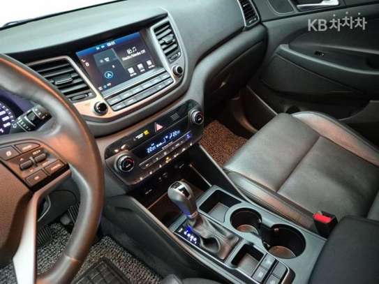 Hyundai Tucson 2018 diesel full options image 12