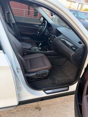 BMW X3 xDrive28i xLine image 9