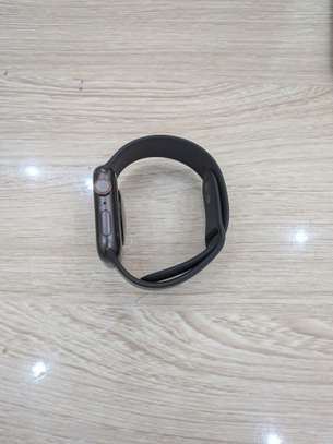 Apple Watch SE 50mm image 3