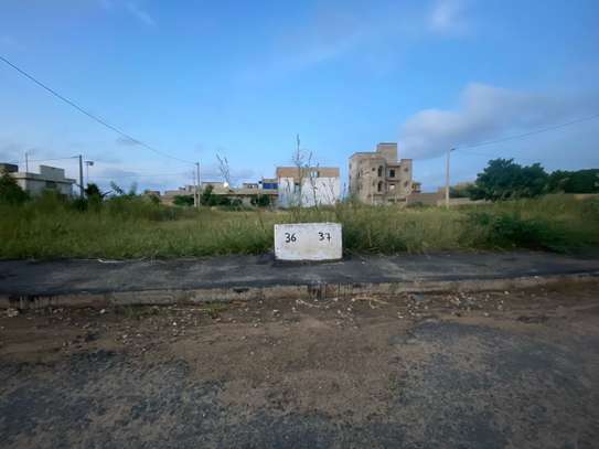 Titre foncier individuel 150m2 à Bambilor route bitumée image 4