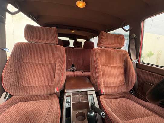 Nissan Patrol Y60 SUPER SAFARI image 4