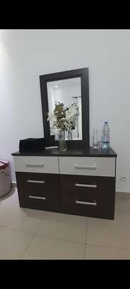 A LOUER APPARTEMENT MEUBLÉ DERRIÈRE HÔTEL ONOMO image 9