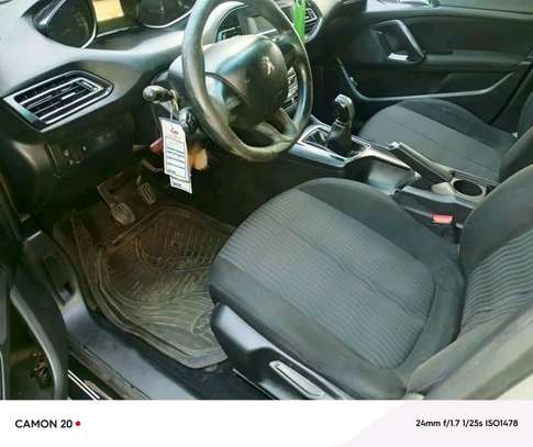 Peugeot 308 break diesel manuel climatisé image 2