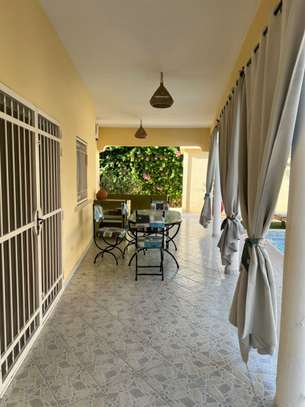 CHARMANTE VILLA AVEC PISCINE A VENDRE – SALY TAPÉE image 4