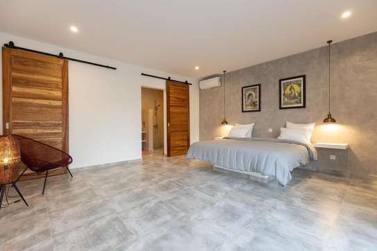 Villa haut de gamme a vendre a Nguerign image 12