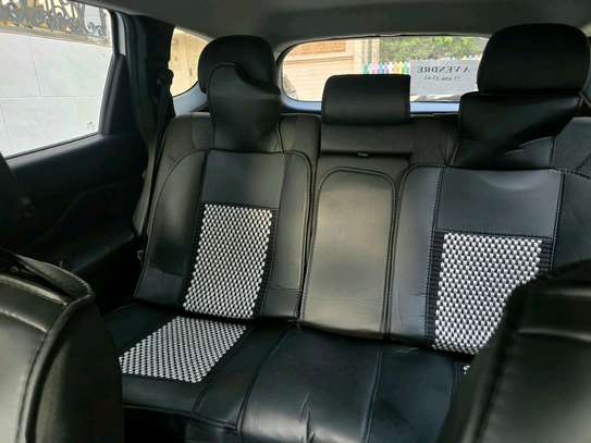 Hyundai Santafe 2019 image 4