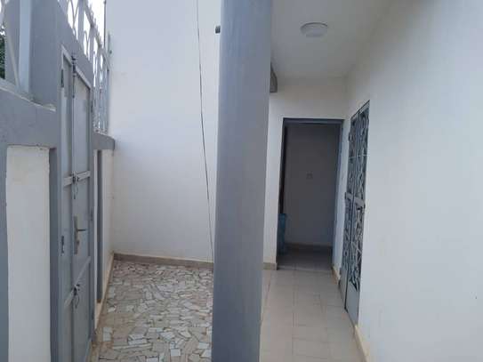 Maison Rez-De-Chaussée Cité SIPRES 5 Grand Mbao image 4