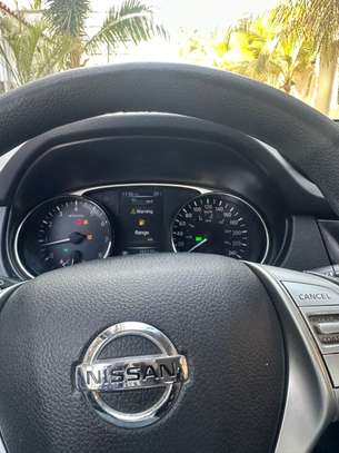 NISSAN ROGUE 🚨  ANNÉE 2016 image 8