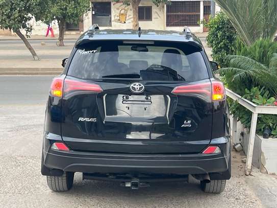 Toyota Rav4 image 5