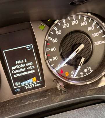 Toyota Hilux simple cabine diesel bleu foncé image 8