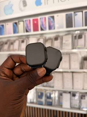 Apple Watch Ultra 3 Black Titanium image 4