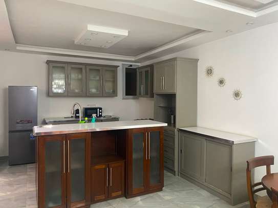 Appartement à vendre à la Cité Mbackiyou Faye Mamelles image 4