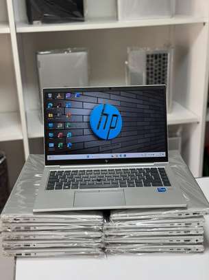 Hp elitebook 840 G8 image 9