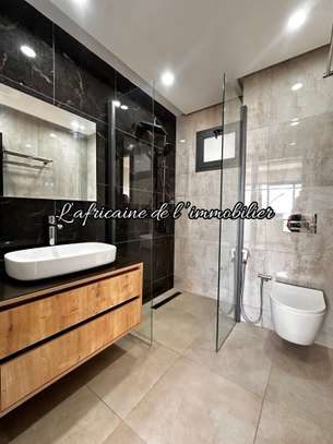 À louer - Appartement F4 à Fann-Mermoz image 11
