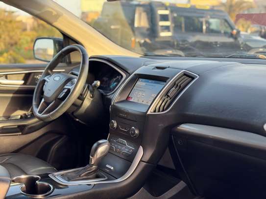 Ford Edge 2017 venant 4 cylindres 2.0 version 4x4 image 8