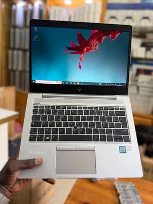 HP ELITEBOOK 830 G6 image 4