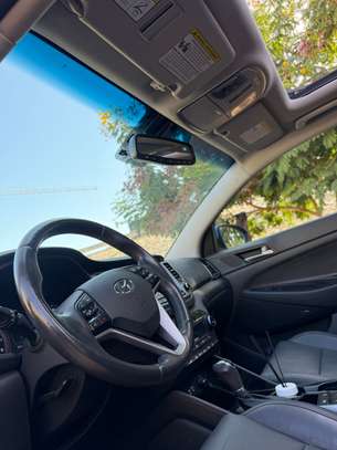Hyundai Tucson image 9