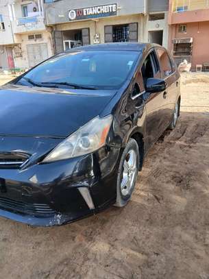 Vente TOYOTA PriusV 2012 image 7