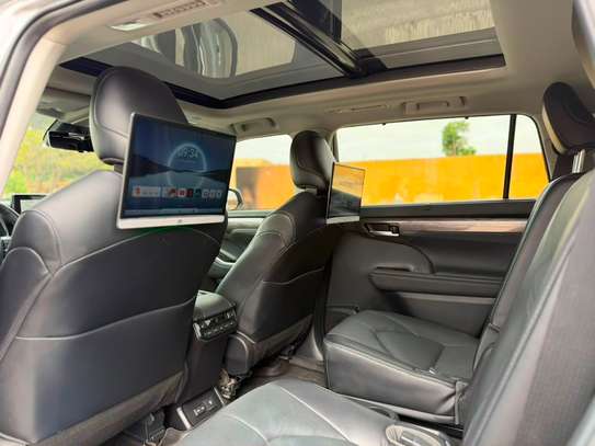 Toyota Highlander Platinium 2023 image 14