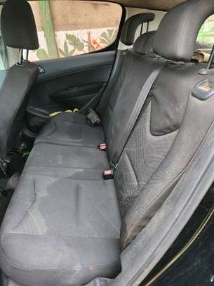 Peugeot 308 image 2