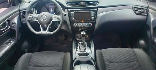 Nissan rogue sports 2021 venant image 4