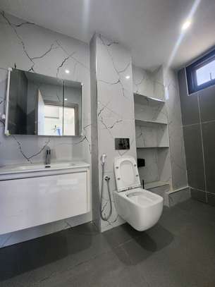 Appartement f4 neuf haut standing à Mermoz avec vue mer image 8