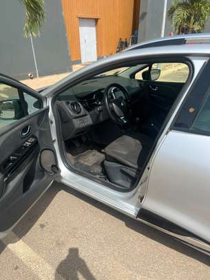 Renault clio image 3
