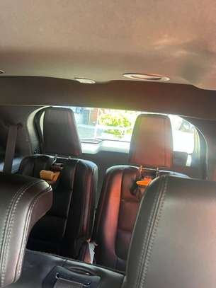 Ford explorer image 11