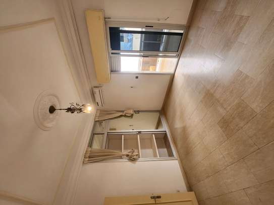 Villa à mermoz image 10