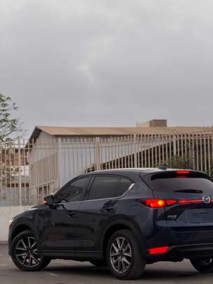 Mazda CX-5 2018 SUV Bleu foncé Puissant image 8