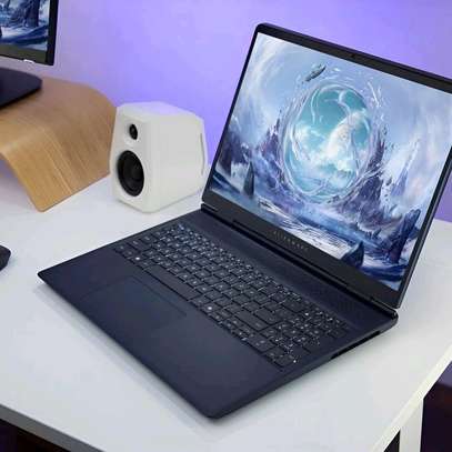 Alienware Aurora 2025 RTX 5050 image 2