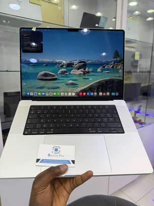 MacBook Pro M1 Pro 32Go 512Go 16pouces image 3