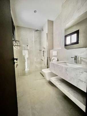 Appartement neuf à louer au Point E dans une rue très calme image 4