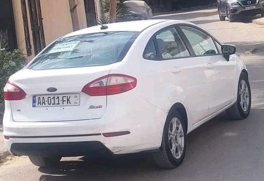 Ford fiesta 2015 image 4