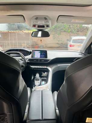 PEUGEOT 3008 image 3