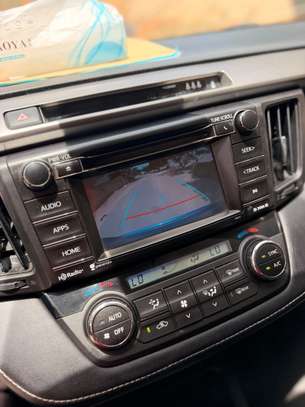 TOYOTA RAV4 XLE AWD  2017 image 13