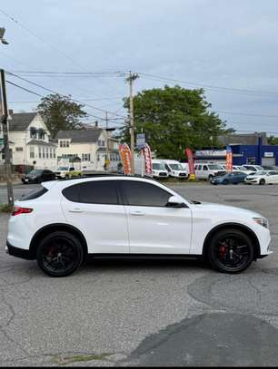 Alfa Romeo Stelvio Full option sport image 2