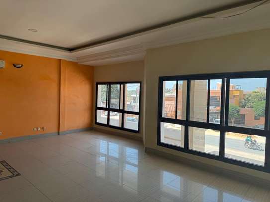 APPARTEMENT 2 CHAMBRES SALON A LOUER A NGAPAROU image 4