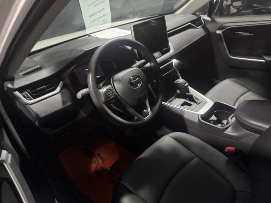 Toyota rav4 hybride image 2