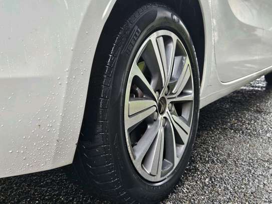 Citroen C4 Cactus image 11