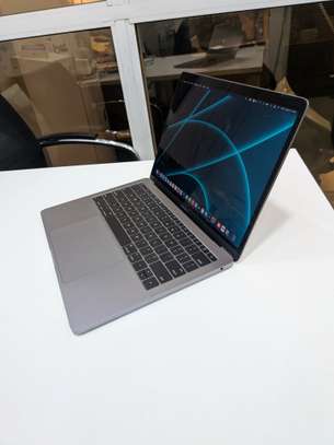 MacBook Pro 2016 i5 8g de ram 256 image 4