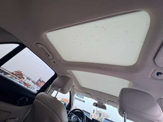 Mercedes GLC 300 image 6