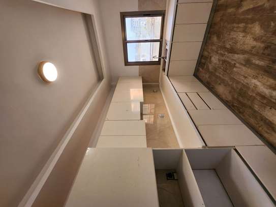 Appartement de 3 chambres et salon aux Almadies image 5