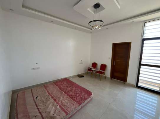 Appartement F3 à louer aux Almadies image 2