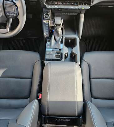 Location Toyota Land Cruiser 2024 image 6