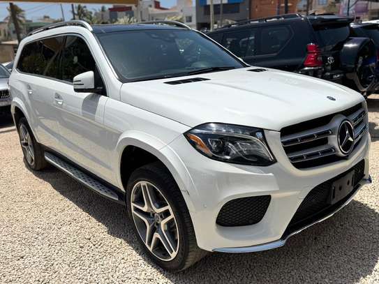 Mercedes GLS 450 4 matique AMG image 3