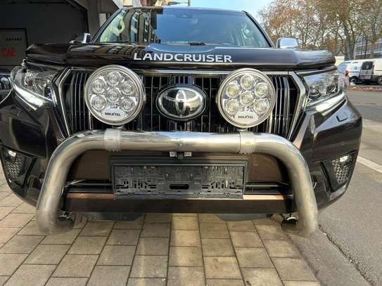 Toyota land cruiser prado VX image 6