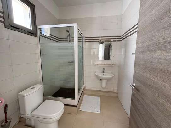 A Louer Appartement F4 Meublé – Mermoz Pyrotechnique image 5