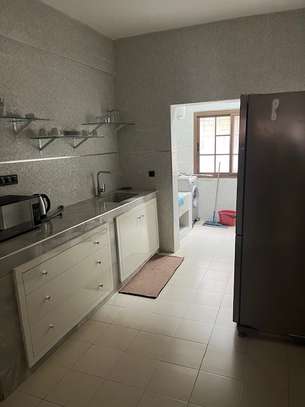 APPARTEMENT DE TYPE F4 MEUBLE A LOUER AUX ALMADIES image 11